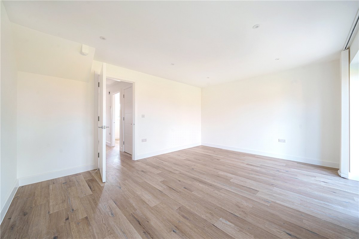 2 bedroom house, Hammonds Green, Totton SO40 - Available