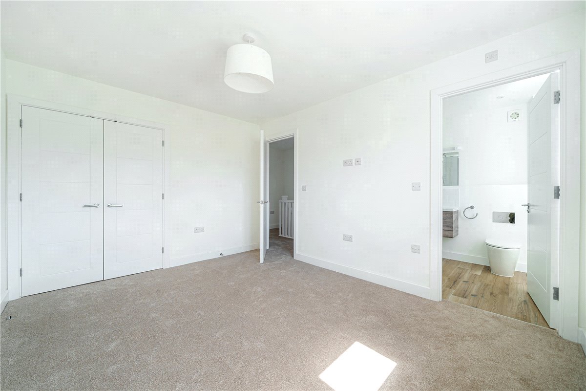 2 bedroom house, Hammonds Green, Totton SO40 - Available