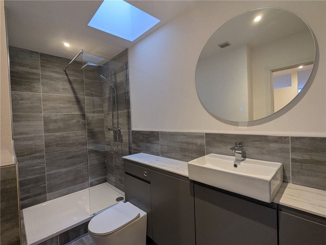 1 bedroom flat, Westgate Chambers, Staple Gardens SO23 - Available