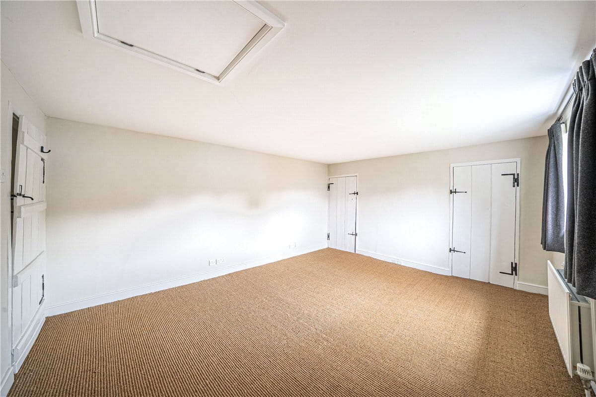 4 bedroom house, North Park Farm, Little Somborne SO20 - Available