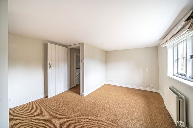 4 bedroom house, North Park Farm, Little Somborne SO20 - Available