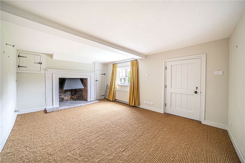 4 bedroom house, North Park Farm, Little Somborne SO20 - Available