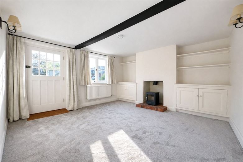 3 bedroom cottage, Rectory Road, Oakley RG23 - Available