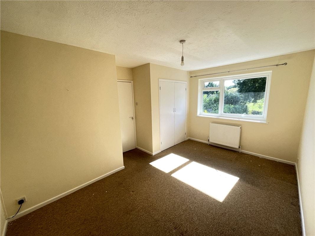 3 bedroom house, The Green, Whitchurch RG28 - Let Agreed