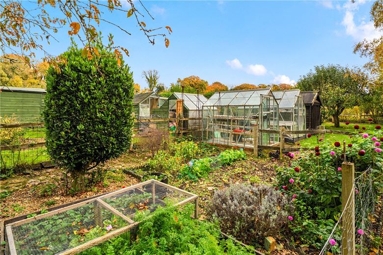 2 bedroom house, Ball Down Cottages, Northwood Park SO21 - Sold STC