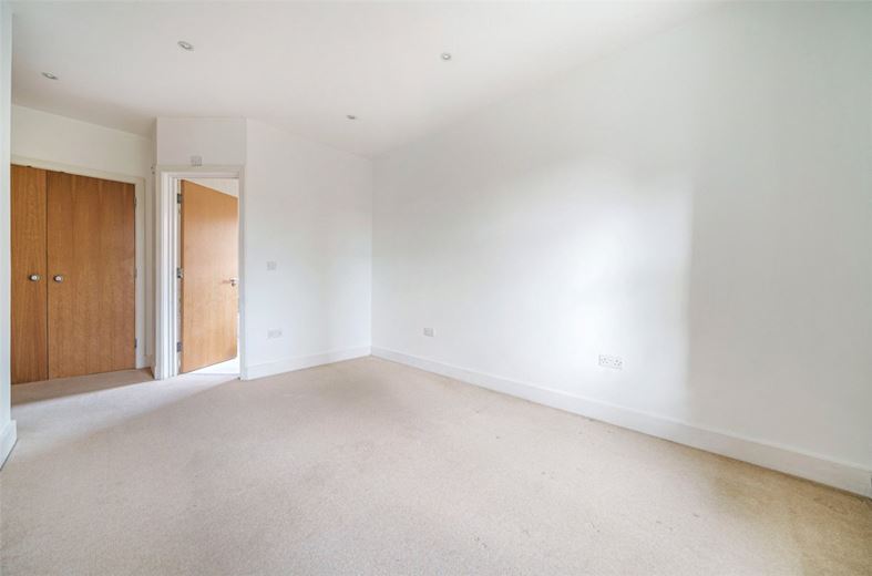 1 bedroom flat, Orchard House, Burma Road SO22 - Sold STC