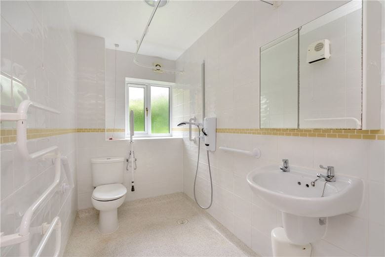 2 bedroom flat, Old Parsonage Court, Otterbourne SO21 - Sold