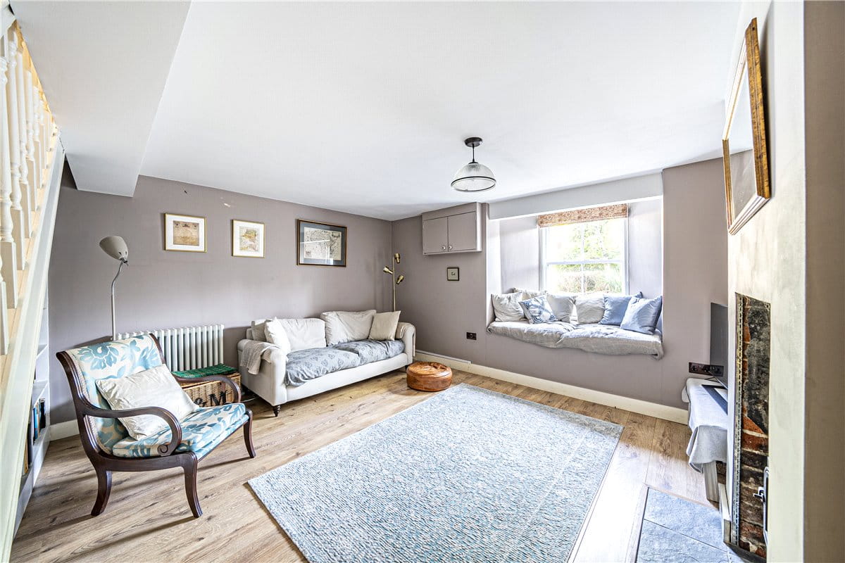 3 bedroom house, Elm Road, Winchester SO22 - Sold