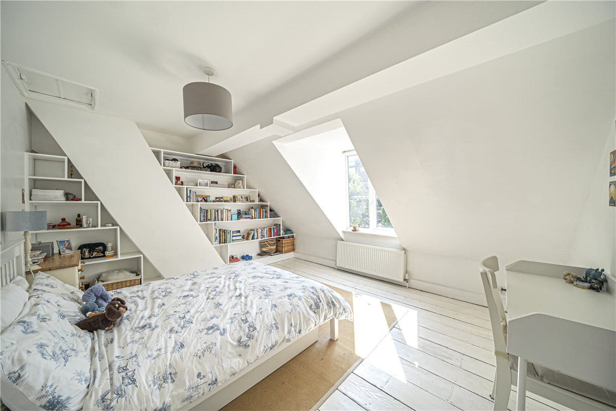 3 bedroom house, Elm Road, Winchester SO22 - Sold