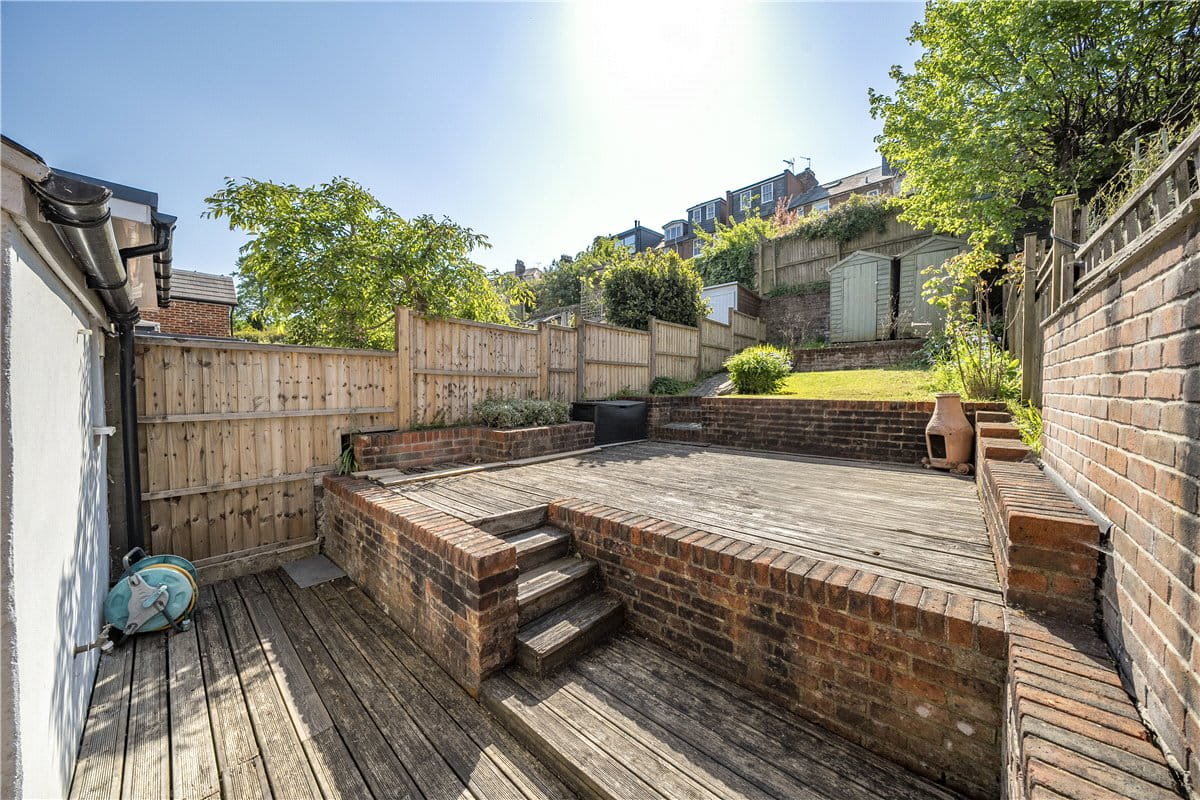 3 bedroom house, Elm Road, Winchester SO22 - Sold