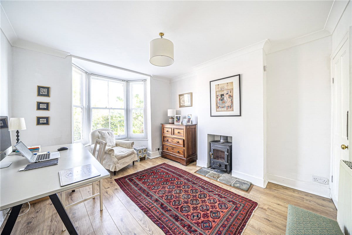 3 bedroom house, Elm Road, Winchester SO22 - Sold