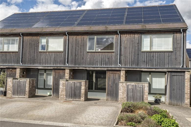 2 bedroom house, Eversley Gardens, Kings Worthy SO23 - Available