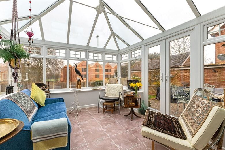 4 bedroom house, Edgar Road, Winchester SO23 - Available