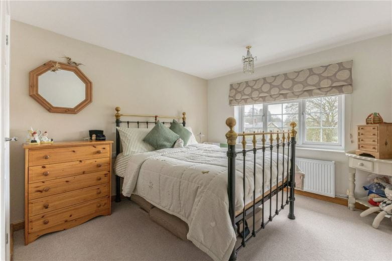4 bedroom house, Edgar Road, Winchester SO23 - Available