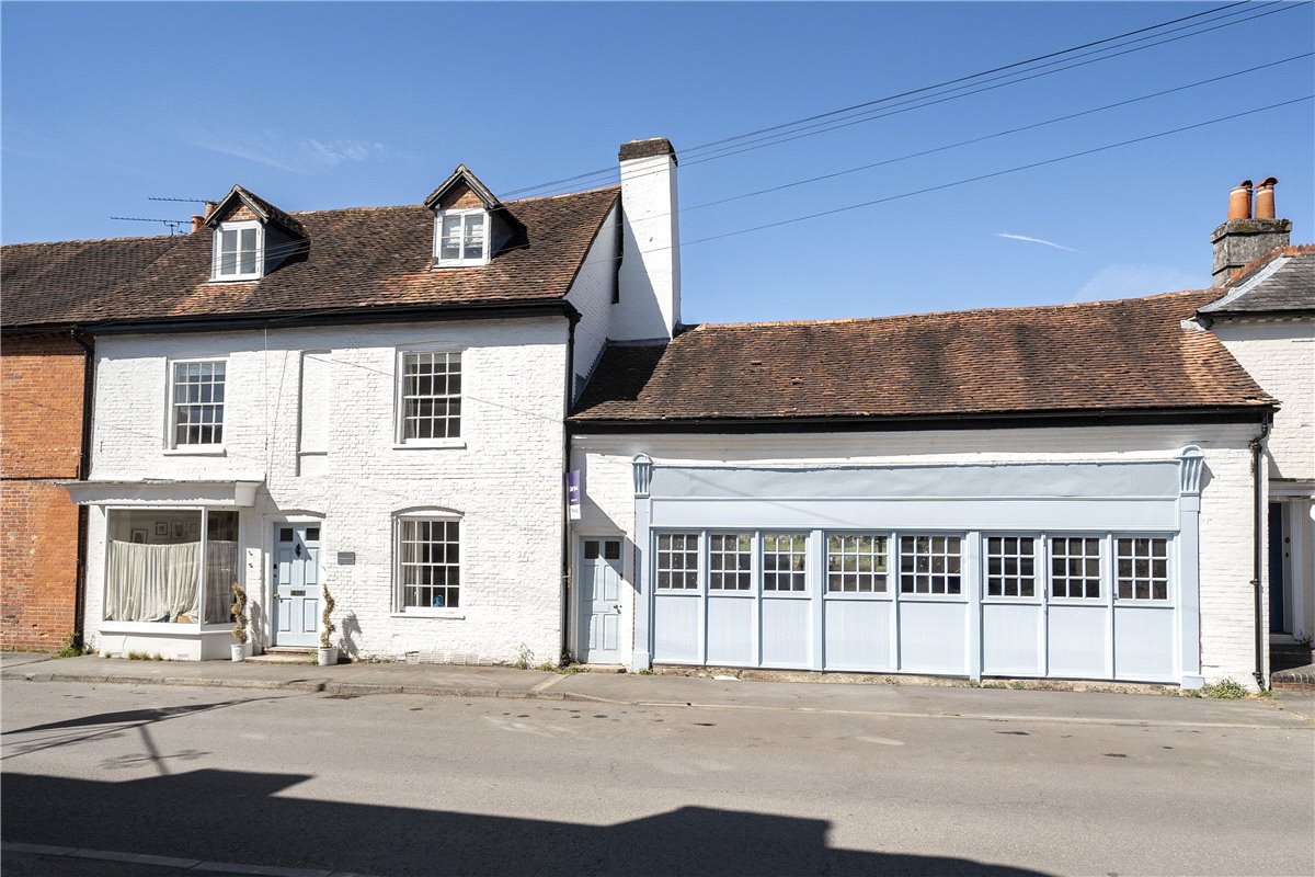 5 bedroom house, East Street, Hambledon PO7 - Available