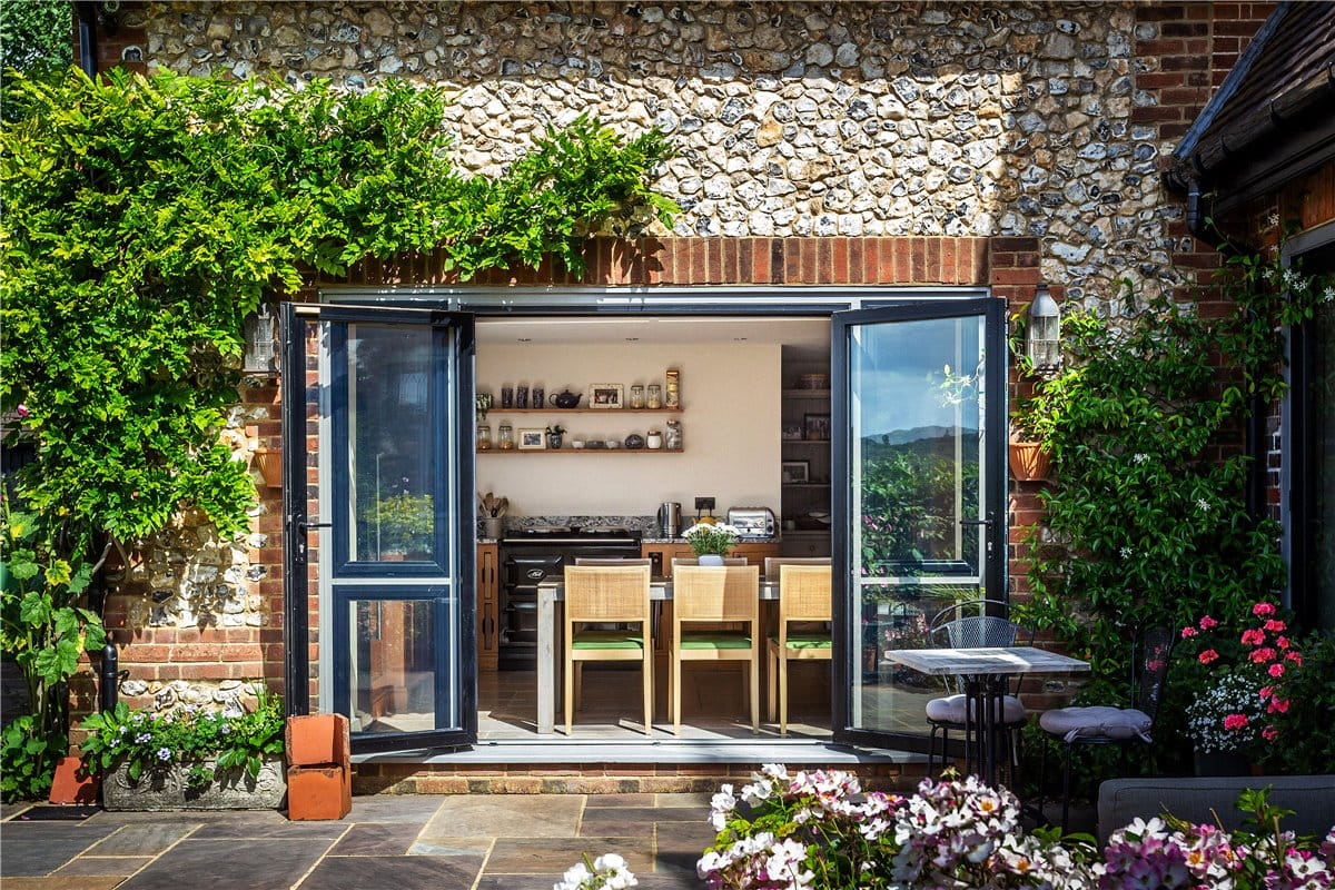 4 bedroom house, Woodlands, Bramdean SO24 - Available