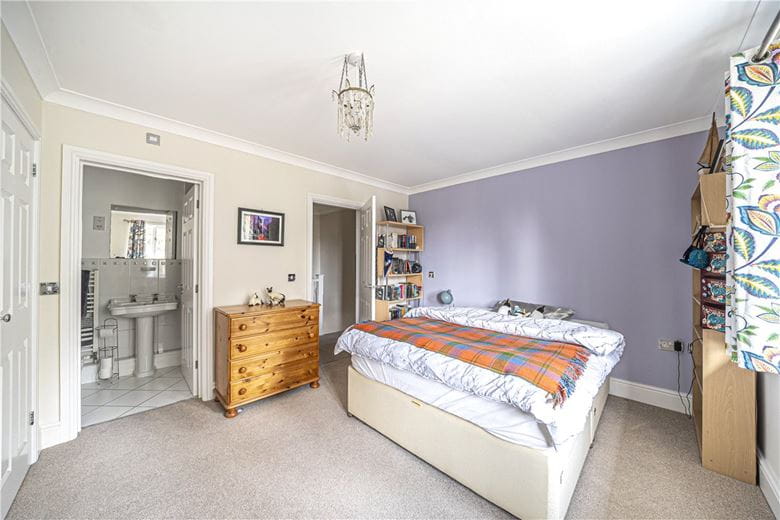 2 bedroom house, Grange Close, Winchester SO23 - Sold STC