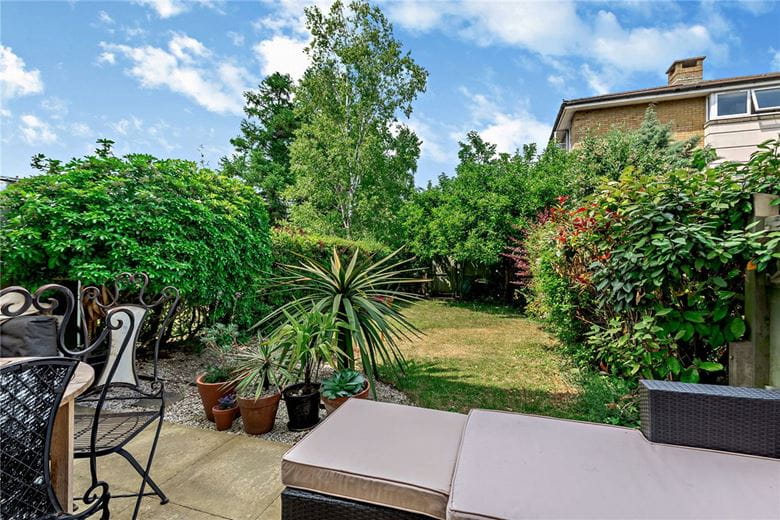 3 bedroom house, Cornes Close, Winchester SO22 - Sold