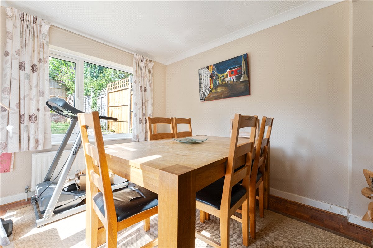 3 bedroom house, Winslade Road, Winchester SO22 - Sold STC
