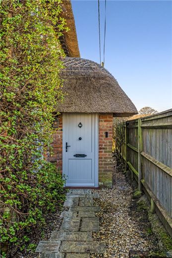 4 bedroom house, Clanville, Andover SP11 - Available