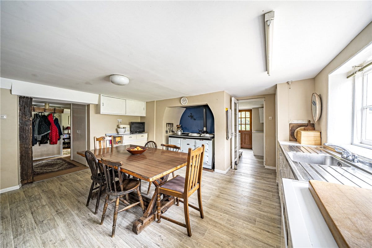 4 bedroom house, Farley Street, Nether Wallop SO20 - Available