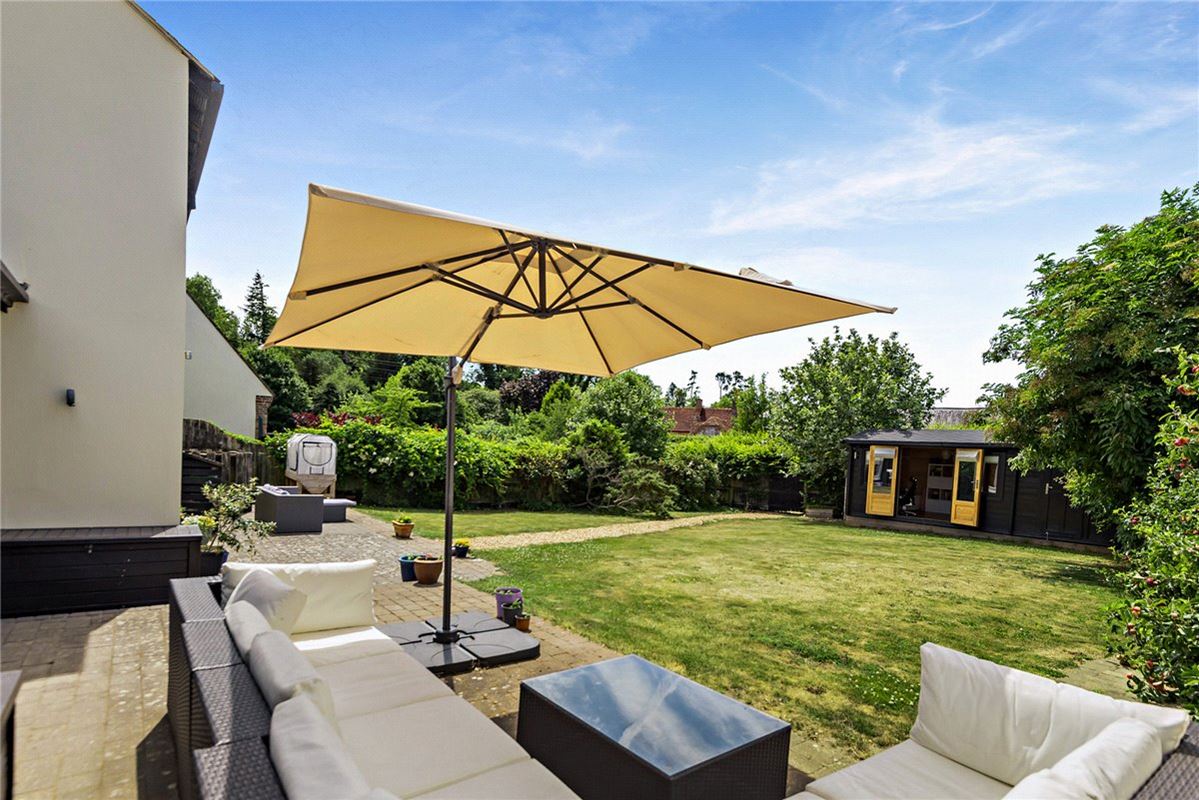 4 bedroom , Hurstbourne Priors, Whitchurch RG28 - Available