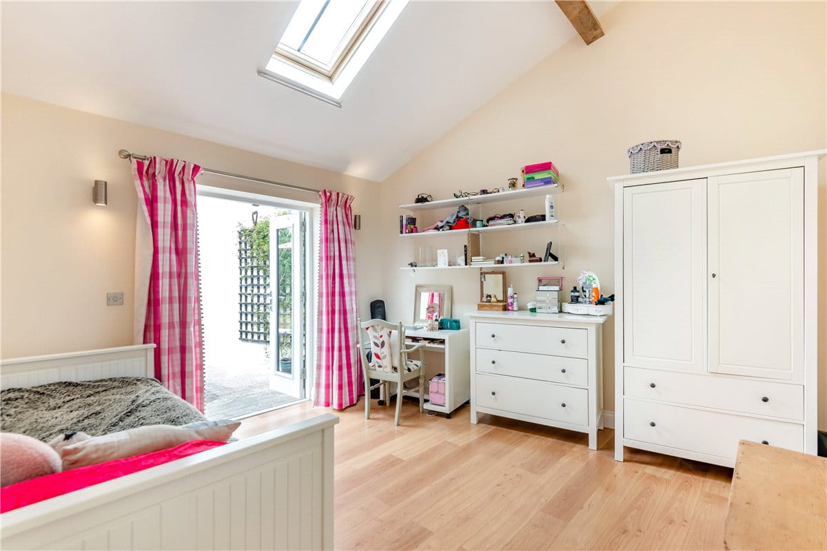 4 bedroom , Hurstbourne Priors, Whitchurch RG28 - Available