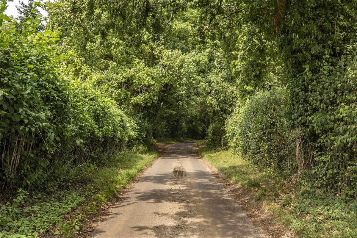 4 bedroom , Hurstbourne Priors, Whitchurch RG28 - Available