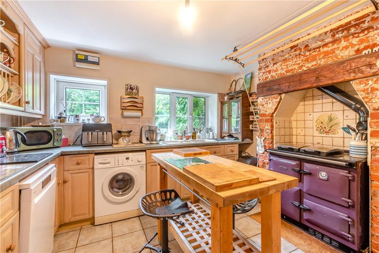 2 bedroom house, Crawley, Winchester SO21 - Sold