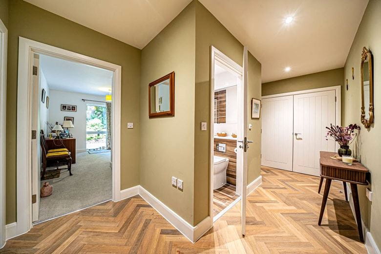 2 bedroom flat, Holts Court, Sarum Road SO22 - Sold STC