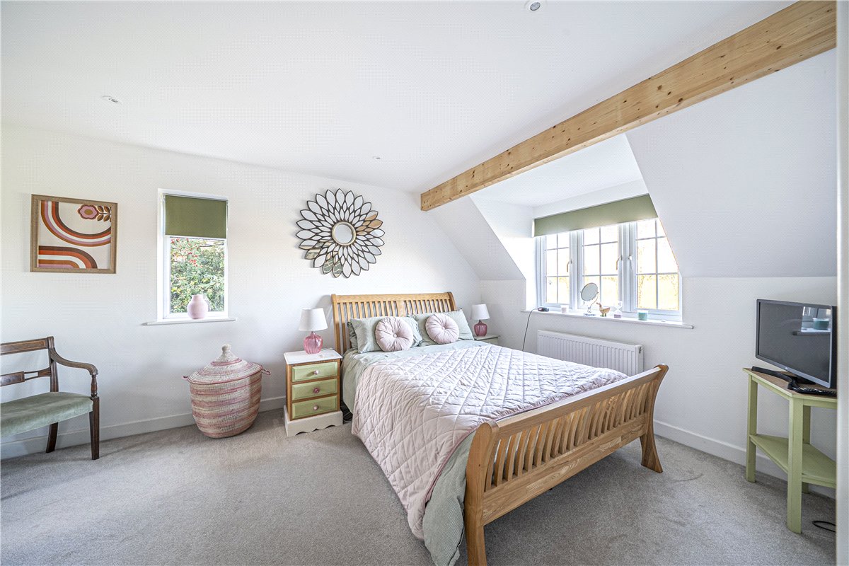 4 bedroom house, Old London Road, Stockbridge SO20 - Available