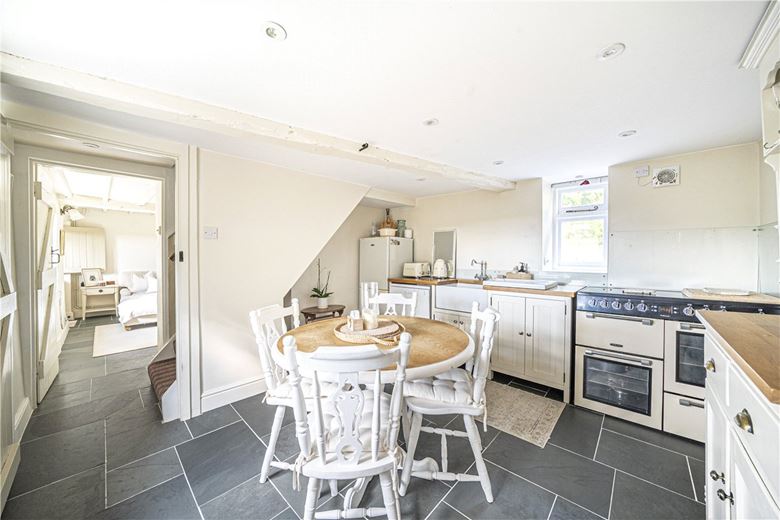 2 bedroom cottage, Kilmeston, Alresford SO24 - Sold STC