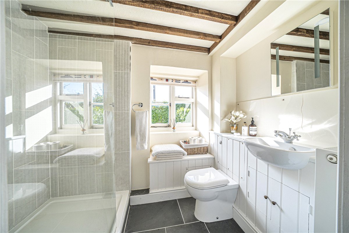 2 bedroom cottage, Kilmeston, Alresford SO24 - Sold STC