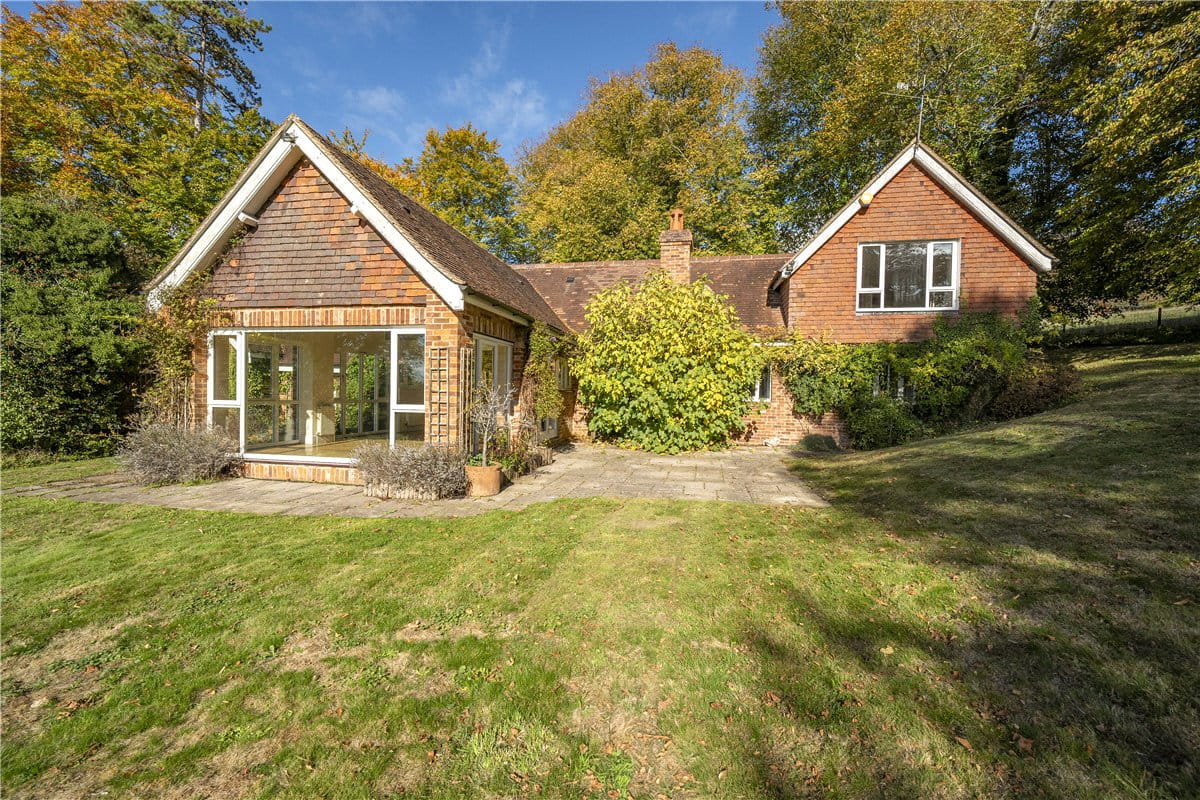 4 bedroom house, Leckford, Stockbridge SO20 - Available