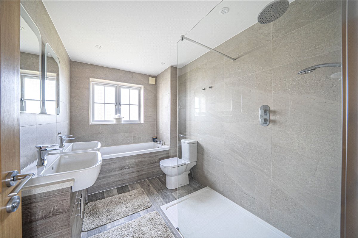 4 bedroom house, Stockbridge Road, Lopcombe SP5 - Available