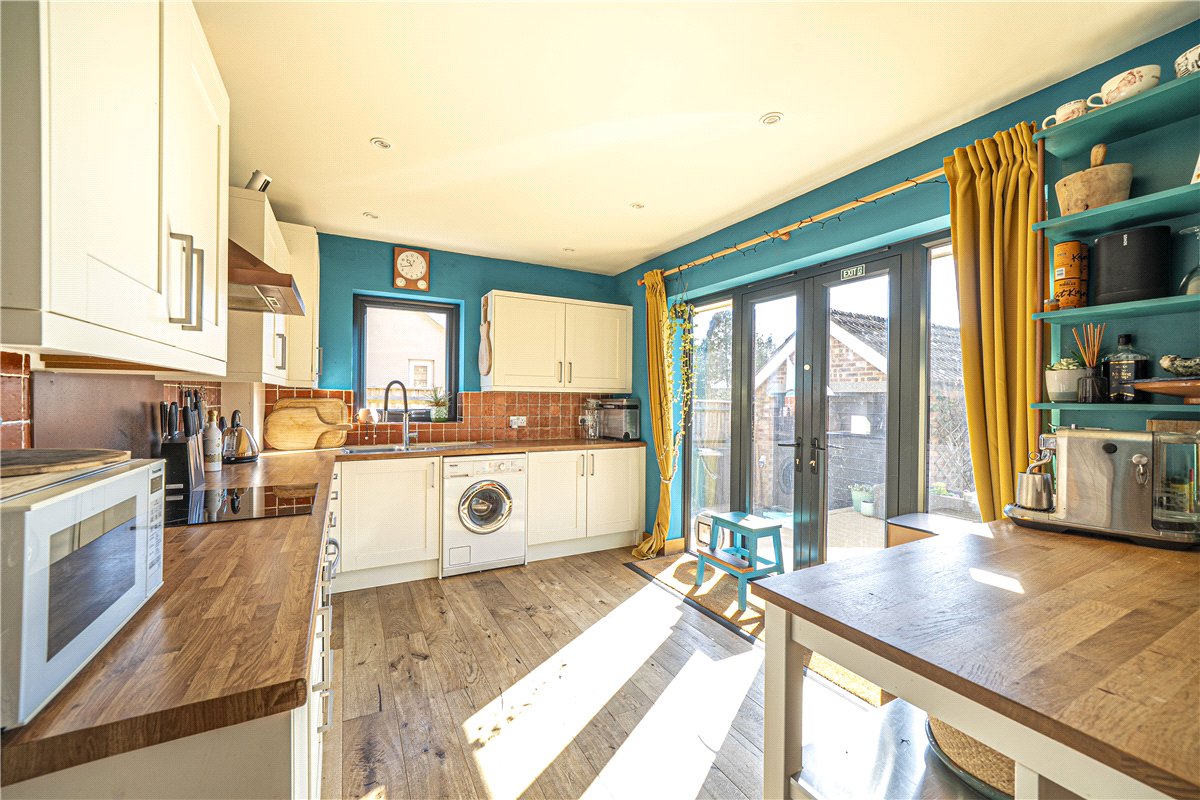 4 bedroom , Orchard Road, South Wonston SO21 - Available