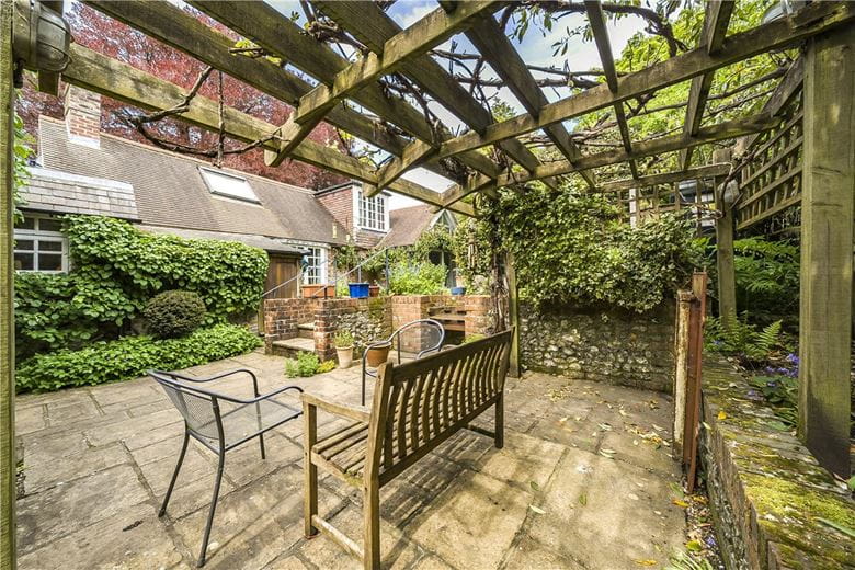 3 bedroom house, West Meon, Petersfield GU32 - Available