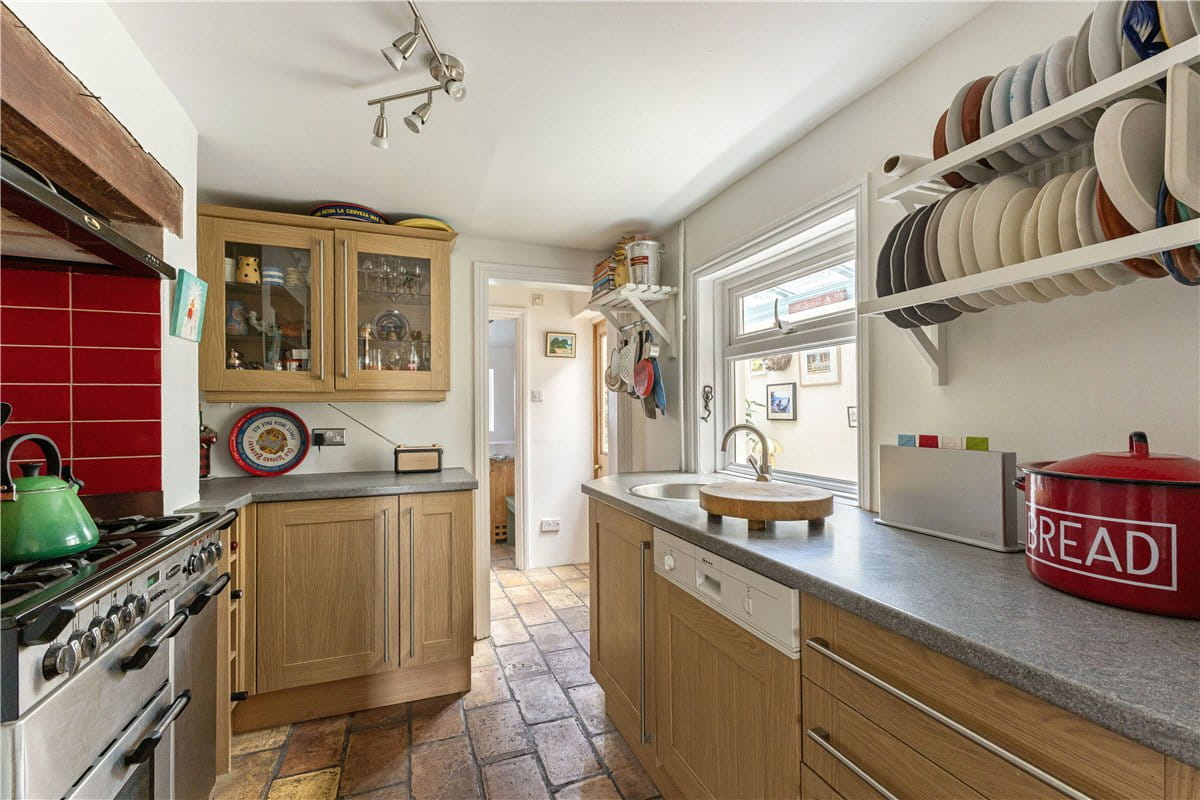 2 bedroom house, The Dean, Alresford SO24 - Available