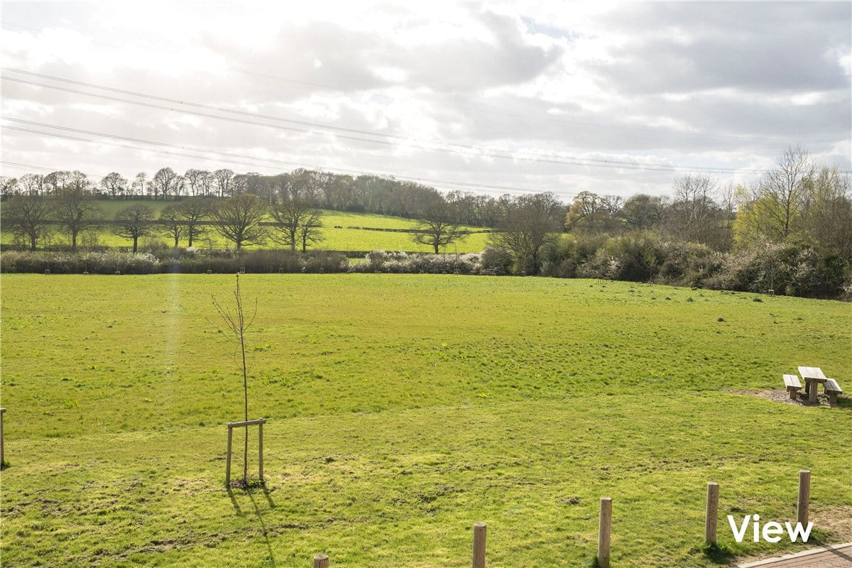 3 bedroom house, Field Close, Bishops Waltham SO32 - Available