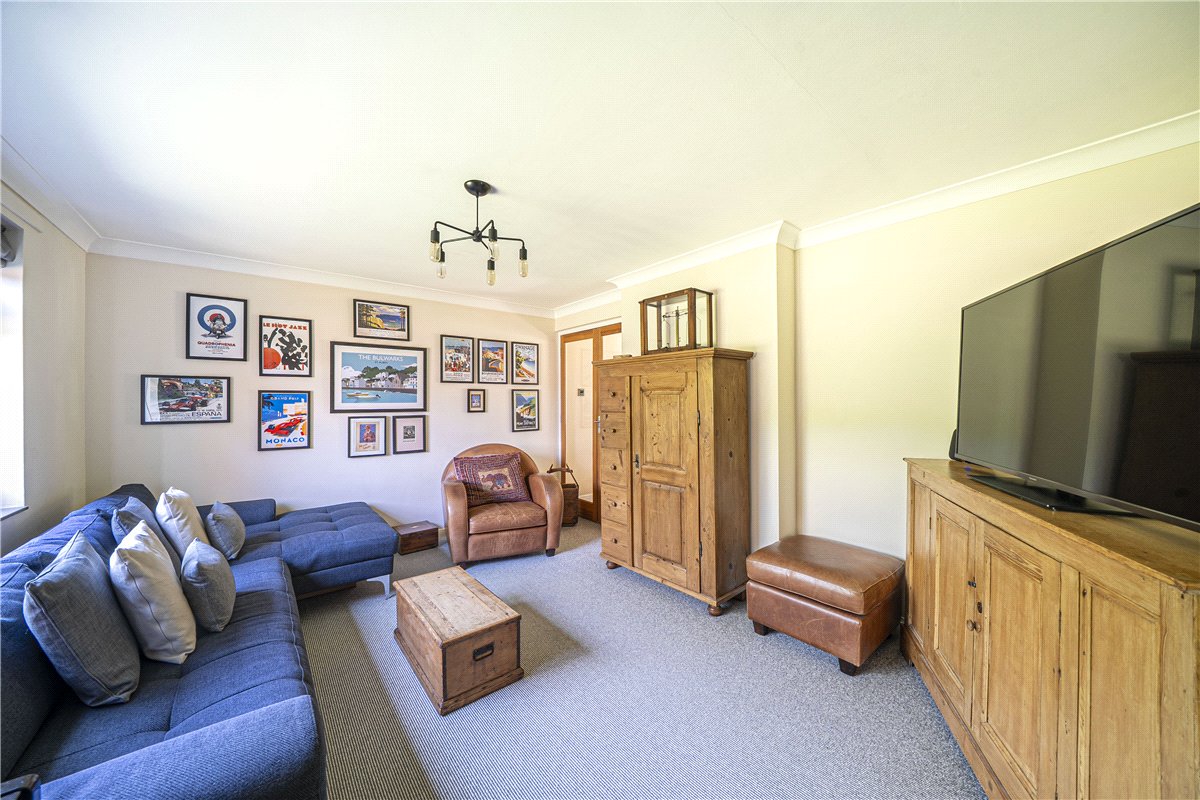 3 bedroom house, Dances Lane, Whitchurch RG28 - Available