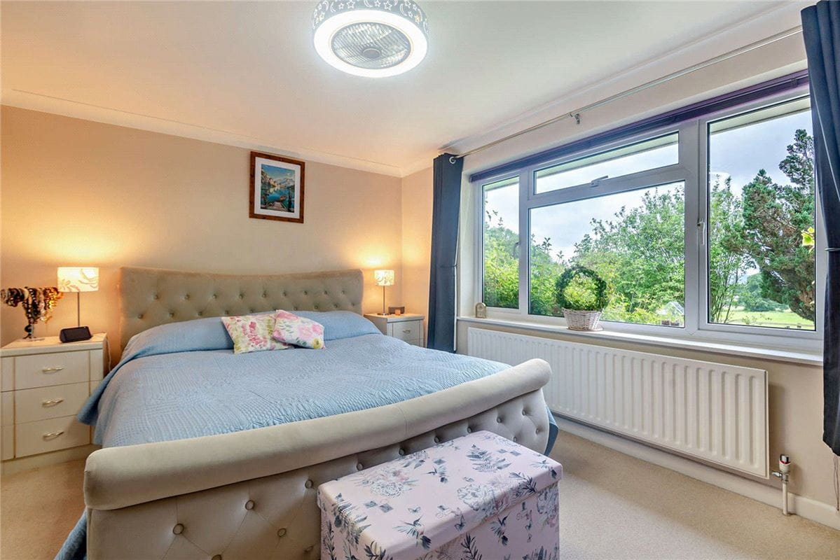 41.8 acres Bungalow, The Ridge, Cold Ash RG18 - Sold