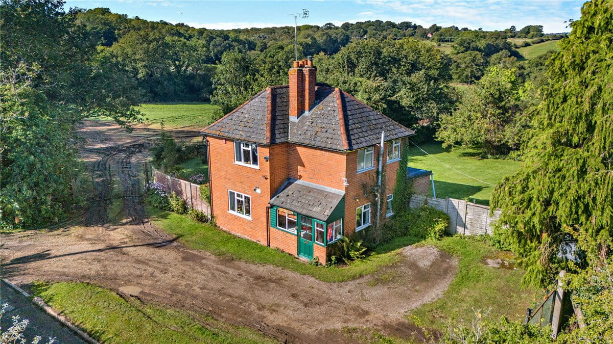 38.2 acres House, Briff Lane, Bucklebury RG7 - Sold