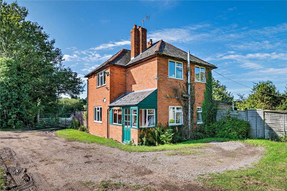 38.2 acres House, Briff Lane, Bucklebury RG7 - Sold