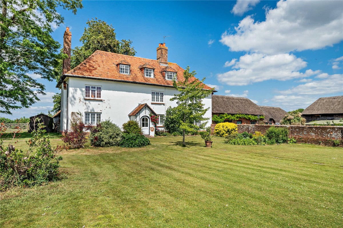100 acres House, Leckhampstead, Newbury RG20 - Sold STC
