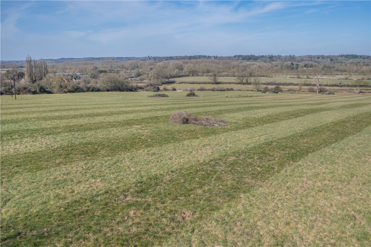 80.4 acres House, Church Road, Aldermaston RG7 - Sold STC