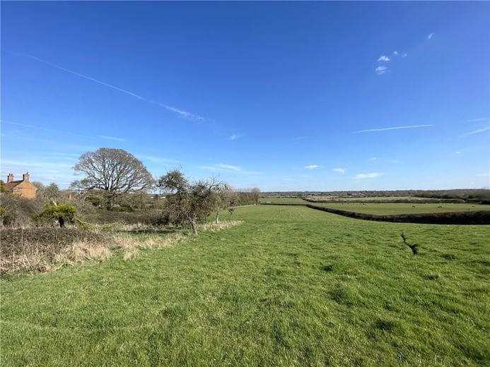 5.2 acres Land, Beenham, Berkshire RG7 - Sold STC
