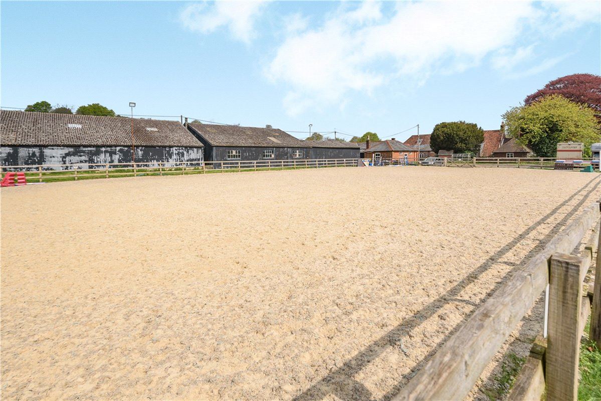 1,119.1 acres Farm, Tichborne, Alresford SO24 - Available