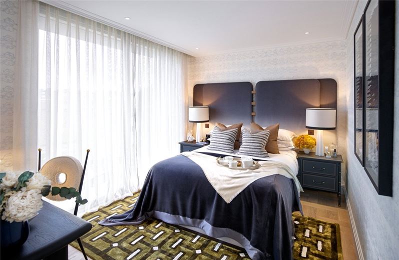 3 bedroom flat, Artisan Tower, 2 Mill Stream Walk SW18 - Available