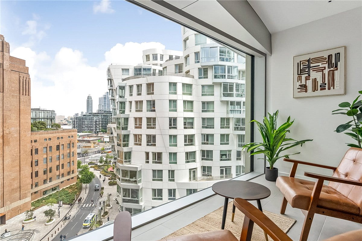 3 bedroom flat, Beechmore House, Electric Boulevard, Battersea Power Station SW11 - Available