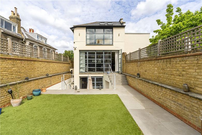 5 bedroom house, Wiseton Road, London SW17 - Available
